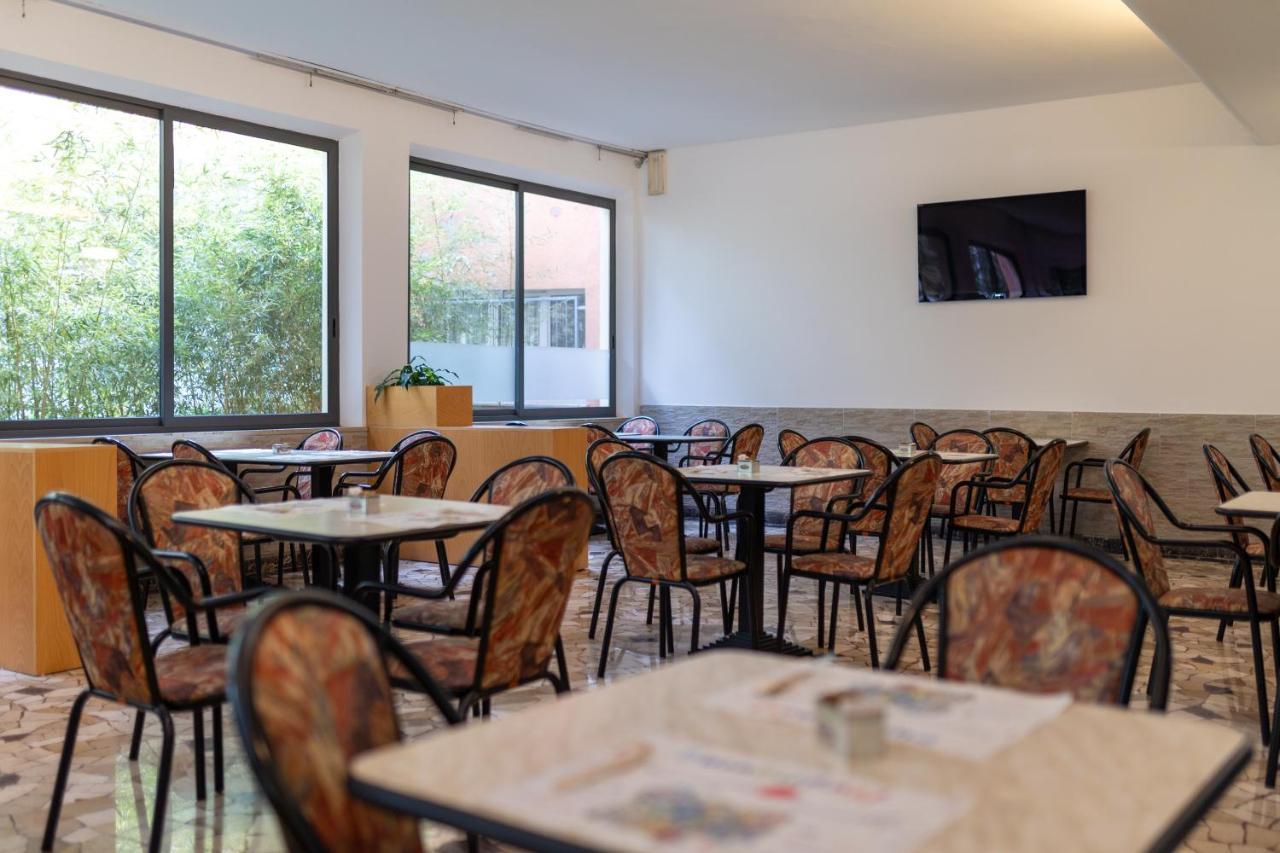 Merope Hotel 3*