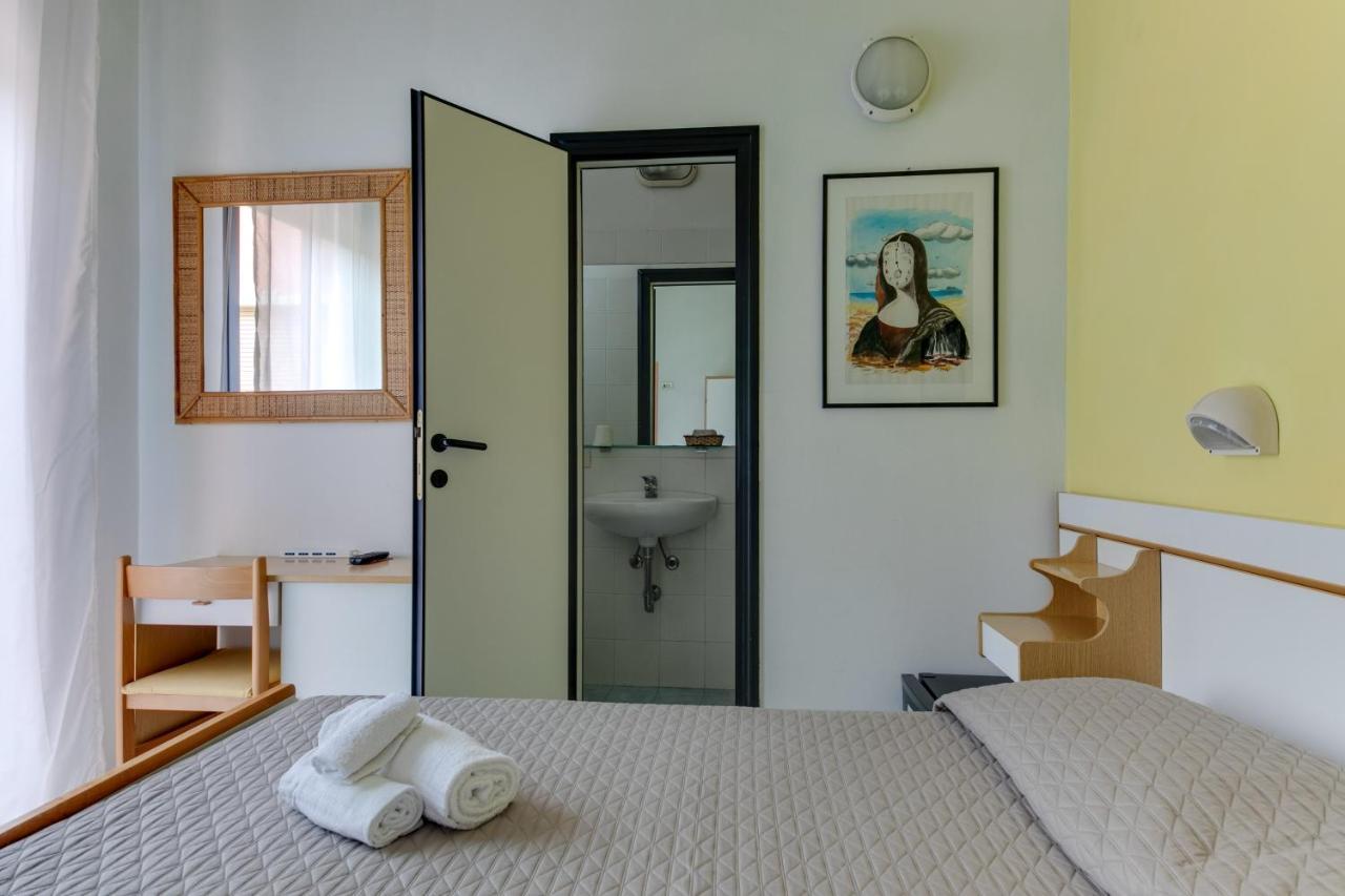 Merope Hotel 3*